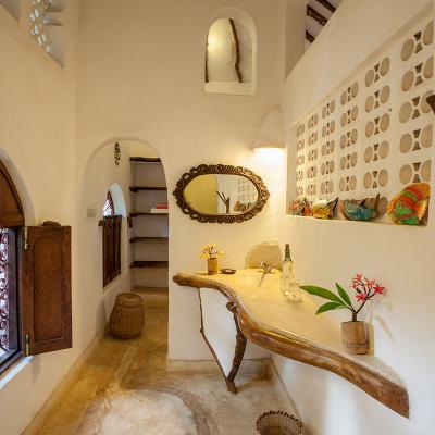 Mdoroni Pehoni House Coastal Kenya Bedroom4 Bathroom